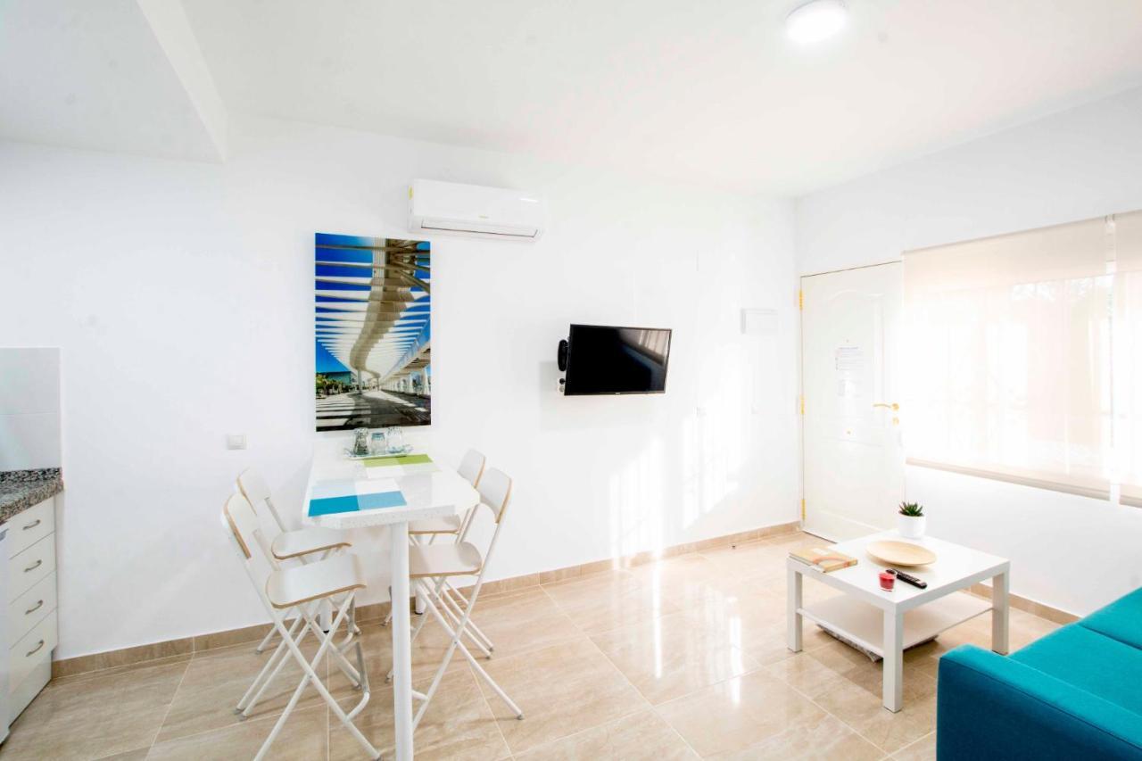 Apartamentos Los Alamos Sardinero Torremolinos Dış mekan fotoğraf