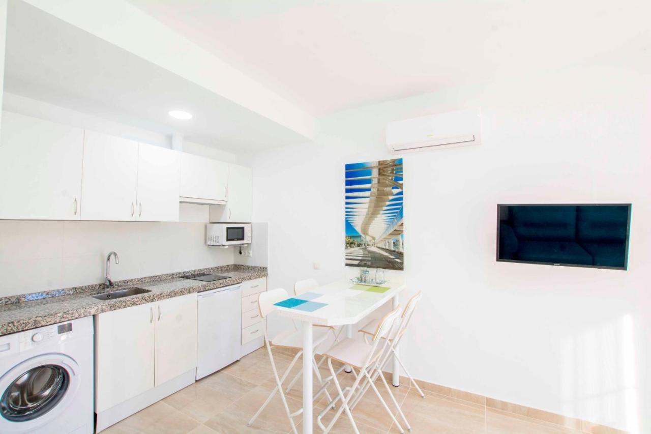 Apartamentos Los Alamos Sardinero Torremolinos Dış mekan fotoğraf